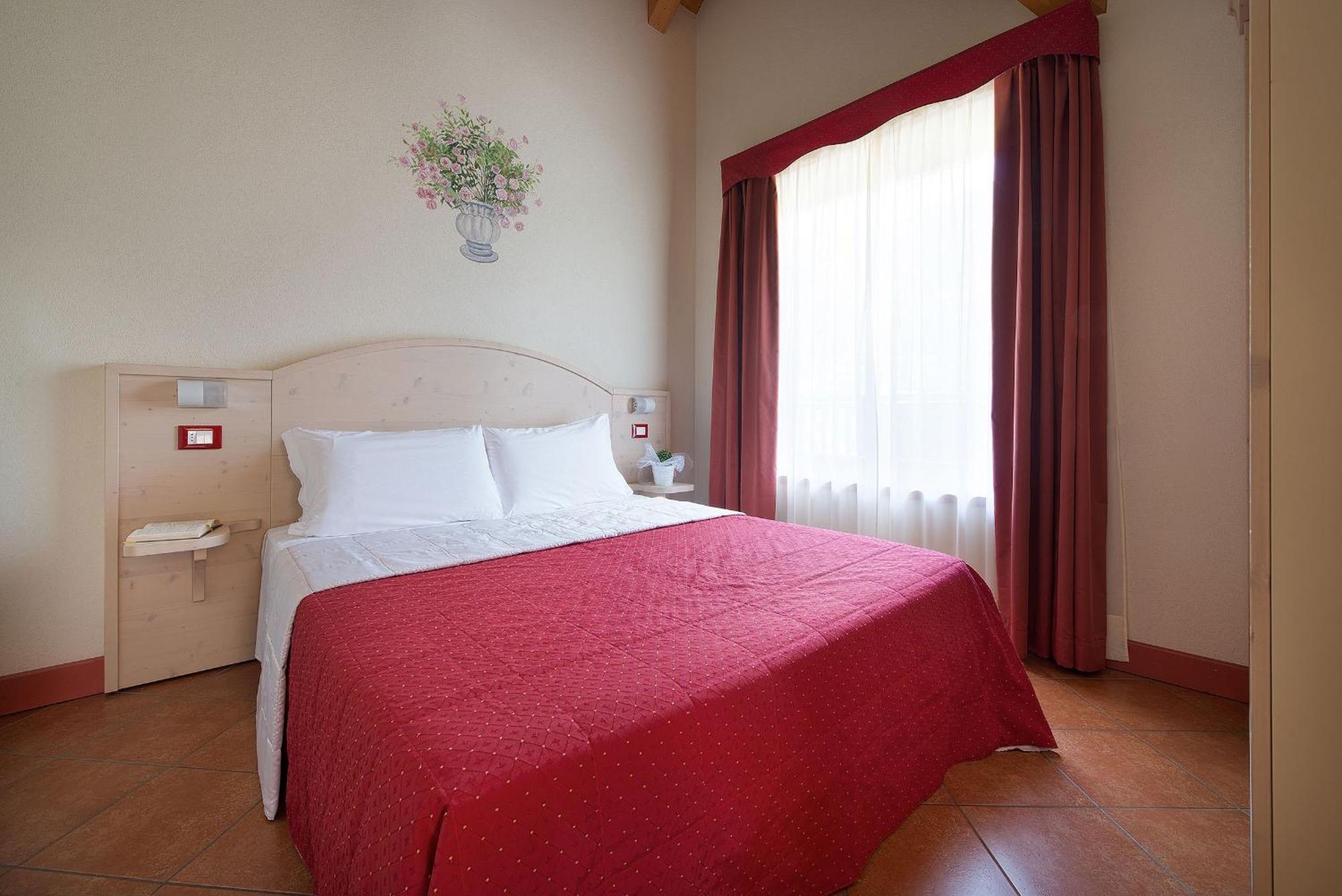 Residence Adamello Resort Ponte Di Legno Phòng bức ảnh