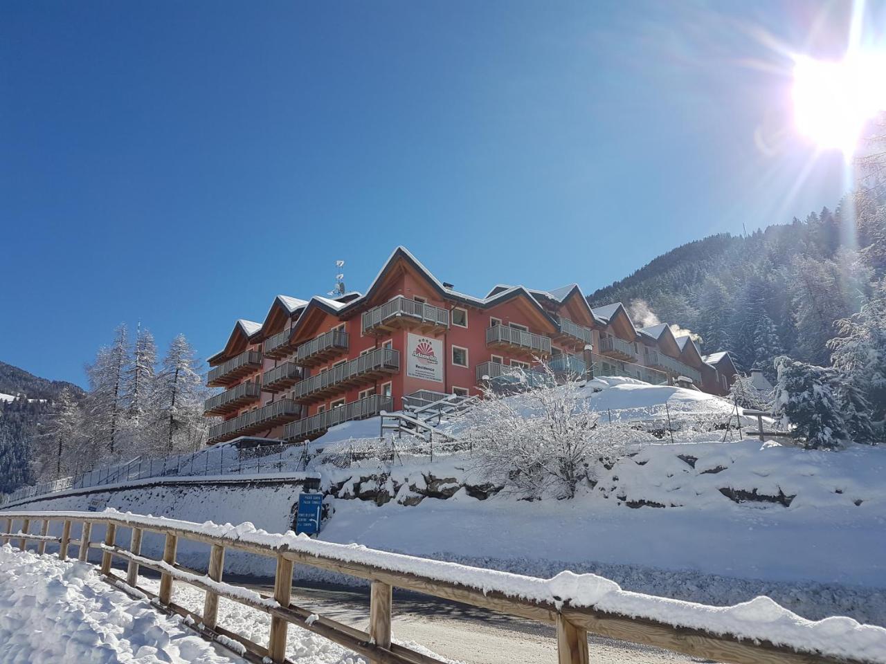 Residence Adamello Resort Ponte Di Legno Ngoại thất bức ảnh